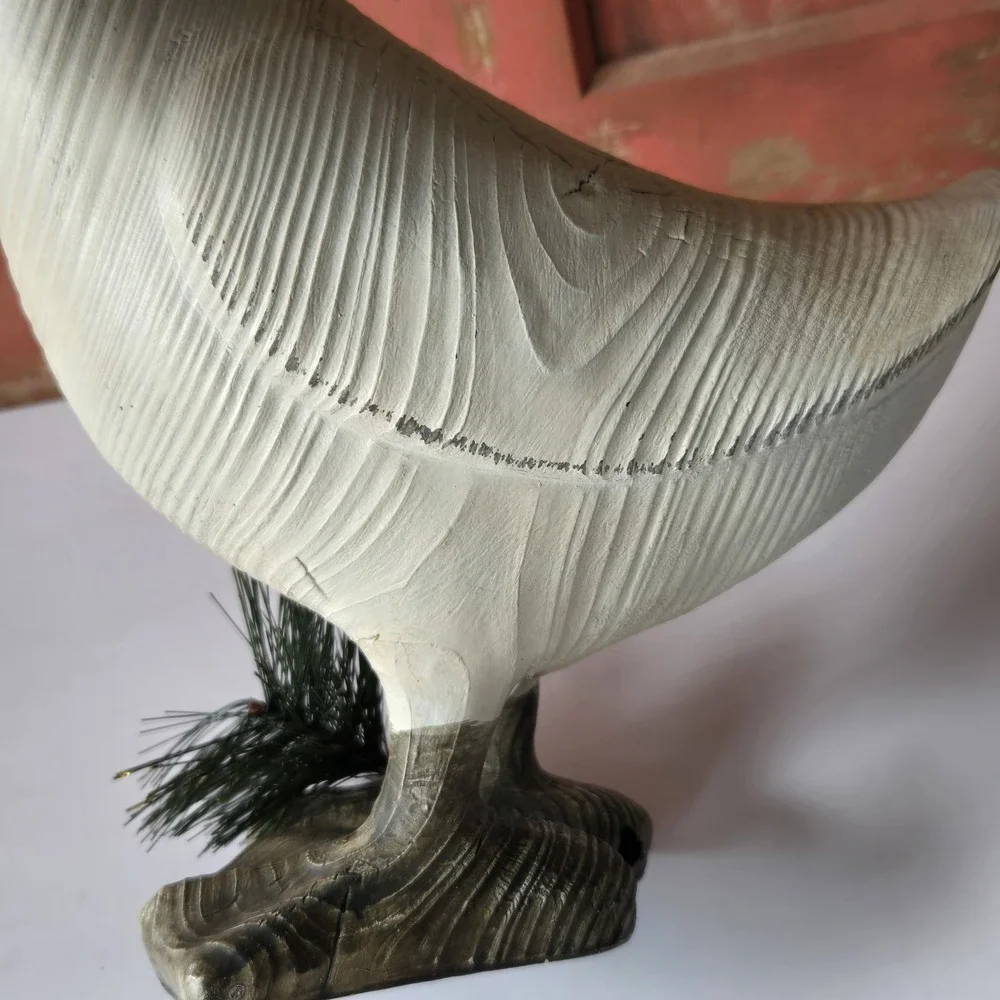RARE Wood Grain Look Country Duck Goose Resin Farmhouse Cottagecore w/heel broke
